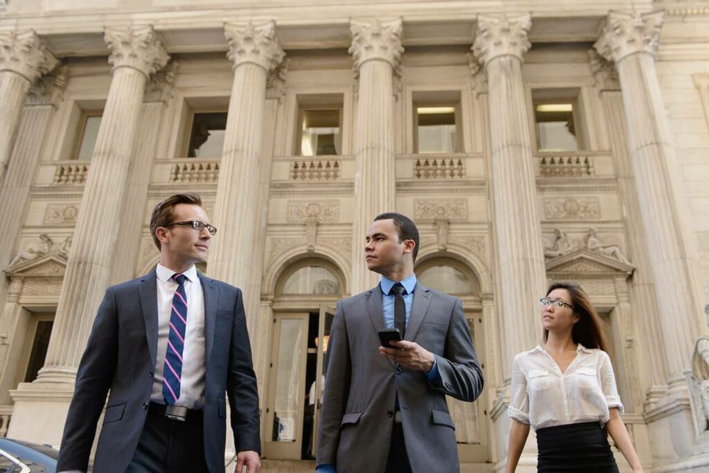 Find the Best Lawyer by Doing an In-Depth Analysis
