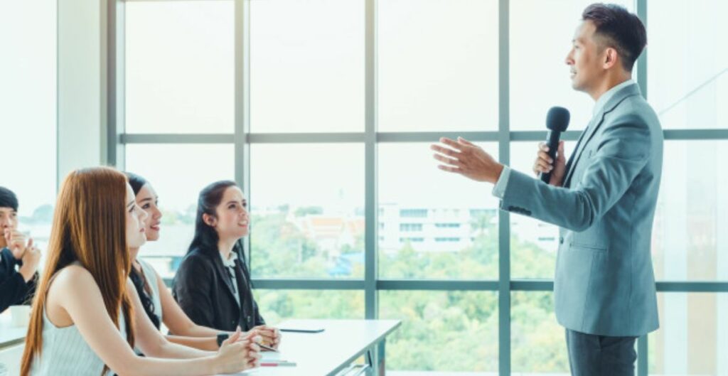 Practice Public Speaking to Train your Ability to Argue in Front of People