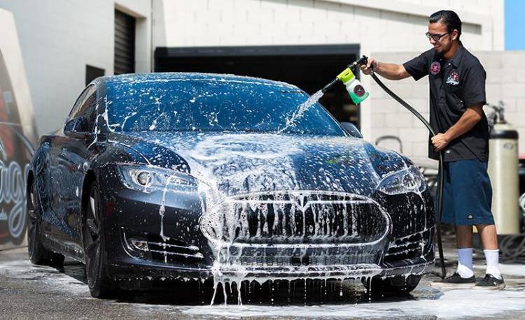 Pros of Owning a Car Wash