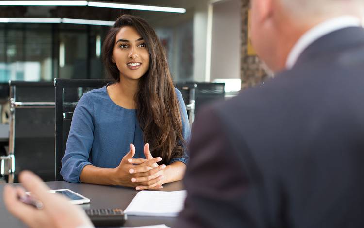 Qualifications and Requirements to Become a Legal Assistant